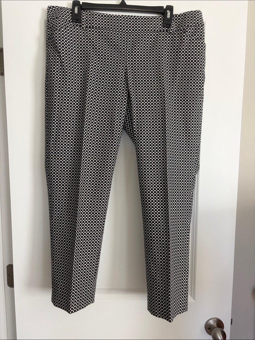 White House Black Market Slim Ankle Pants